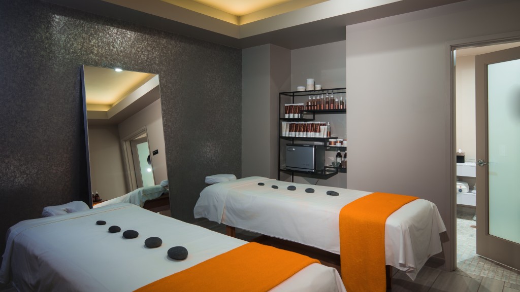 Rock Spa, Couples Room ~ Healthy Living + Travel