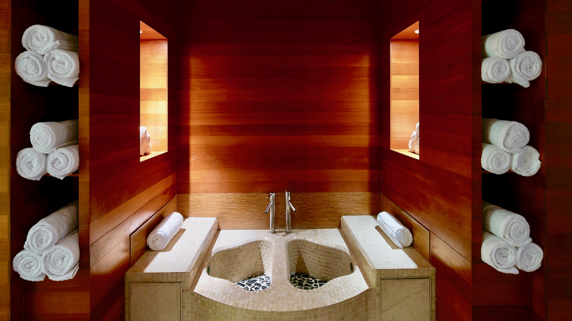 Thermal Foot Bath, Carillon Miami Wellness Resort, Healthy Living + Travel